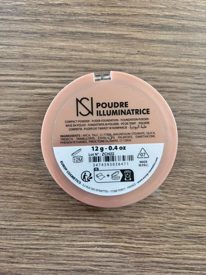 Neuf - Poudre illuminatrice - photo numéro 2