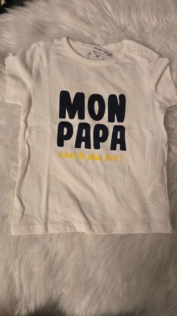 Neuf (non porté) 🏷💙😍🥰  teeshirt mc  18mois Garçon