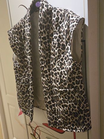Veste matelassée sans manches leopard TU neuve