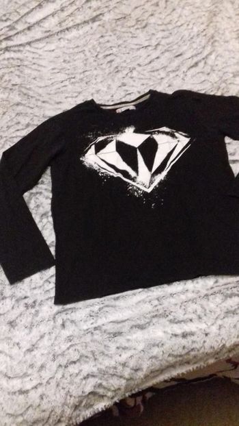 tee-shirt .manche longue. noir .Tripl X. taille M