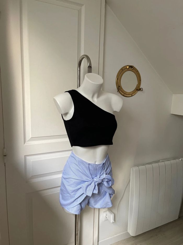 Short à rayures
