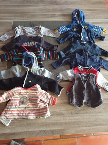 Lot hauts bebe garcon 3 mois