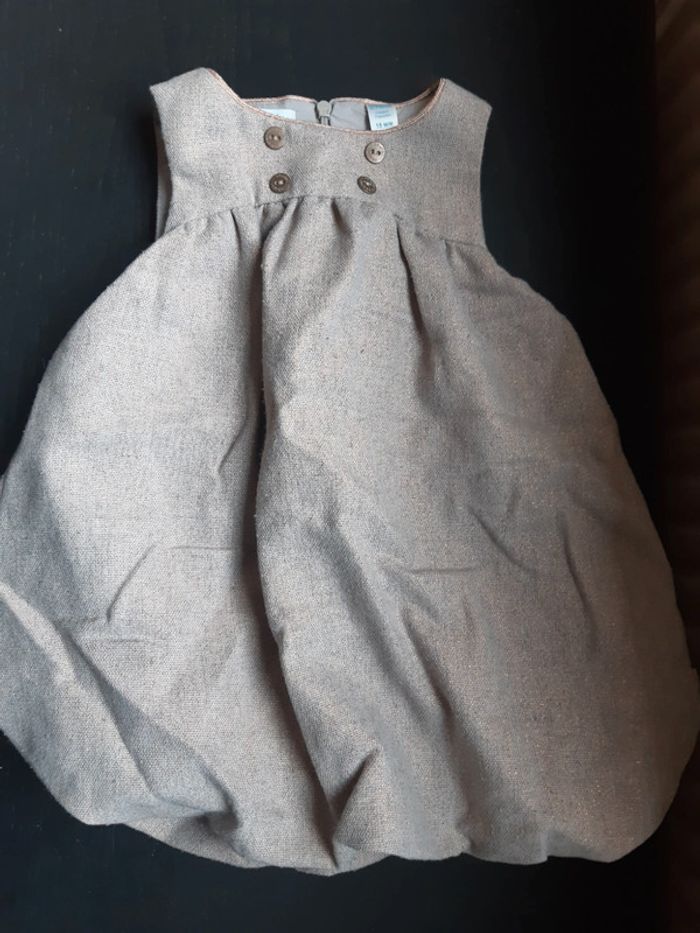 Superbe robe fêtes gris dorée laine obaibi 18 mois neuve