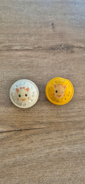 Lot balles musicales Sophie la girafe