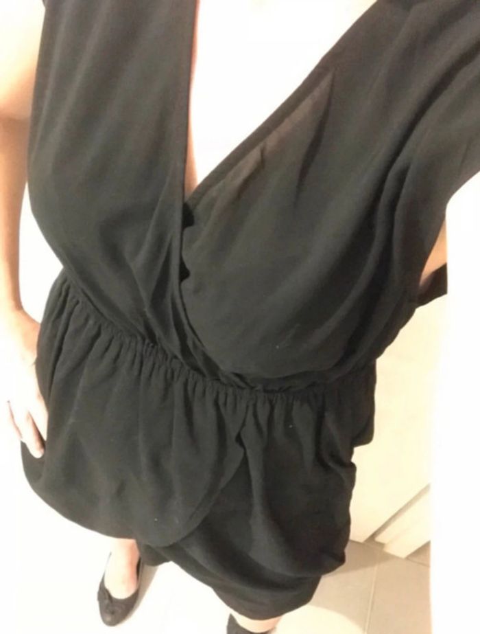 323 - Robe noire - photo numéro 2