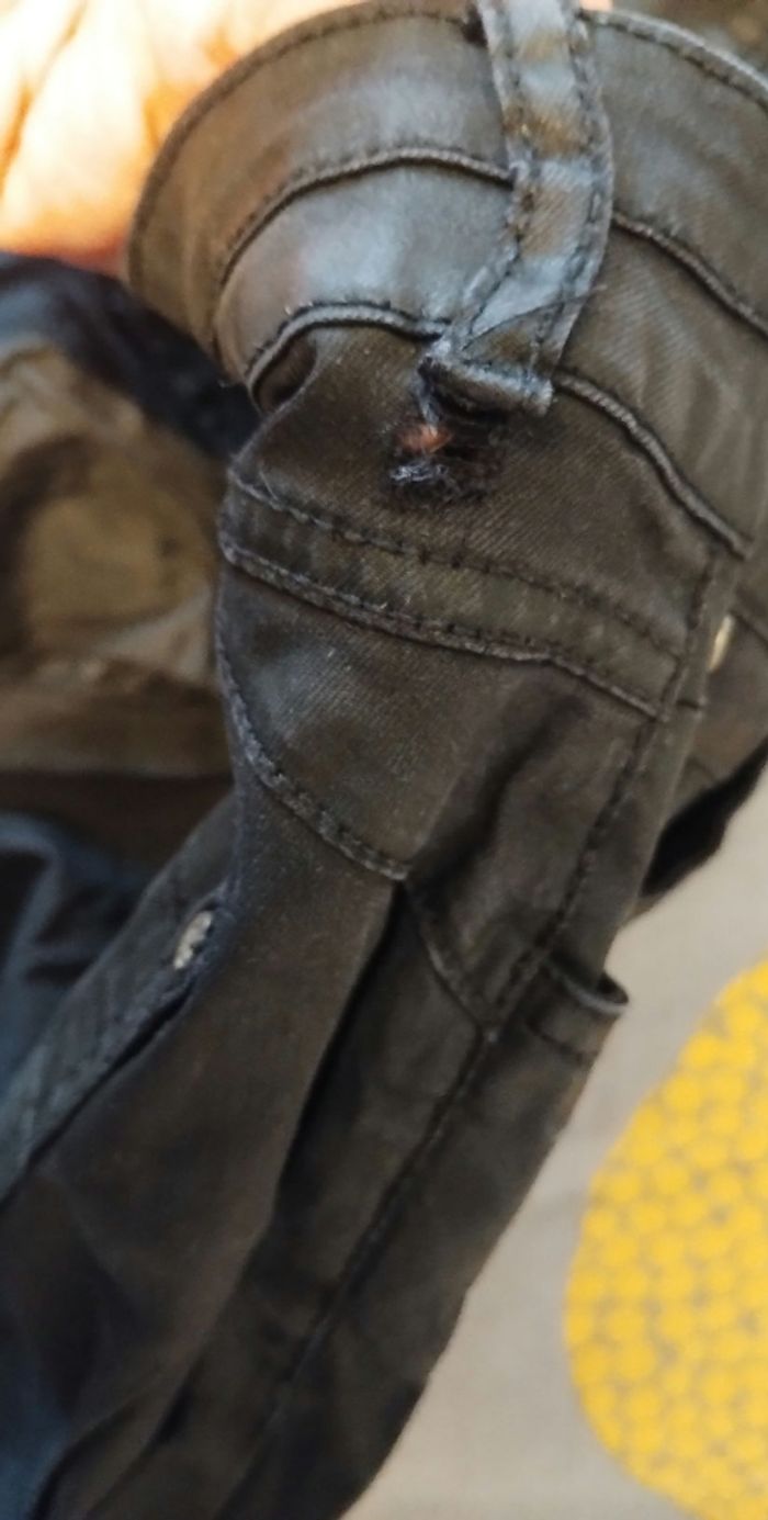 Pantalon noir - photo numéro 6