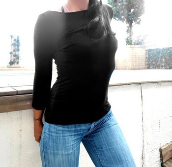 Zara haut noir dos nu