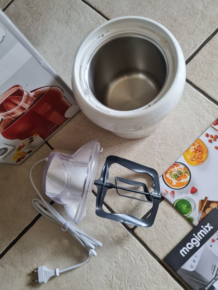 Glacier magimix 1,5L de couleur Blanc neuf - photo numéro 2