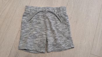Short bébé gris 6-9 mois