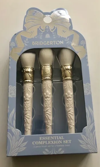 Pinceaux maquillage Bridgerton neuf