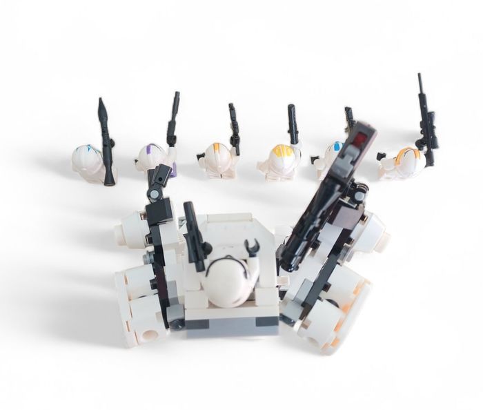 Lego compatible-Robot Stormtrooper Star Wars avec Figurine inclus+6Figurines Stormtrooper - photo numéro 3