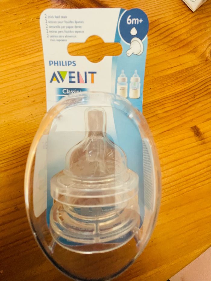 2 tétines Philips Avent Classic+ Anti Colic 6mois+ pour liquides épaissis NEUVES