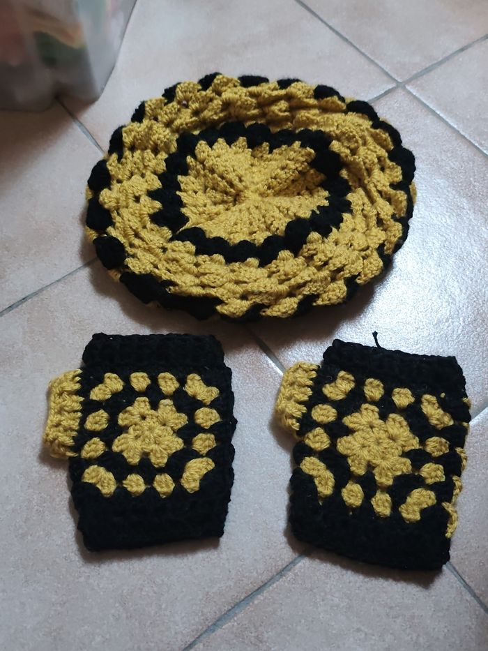 Bérets crochets fait main  certains avec mitaines