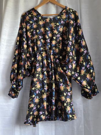 Robe zara fleurie taille M 