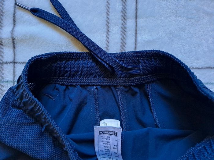 Short bleu - photo numéro 4