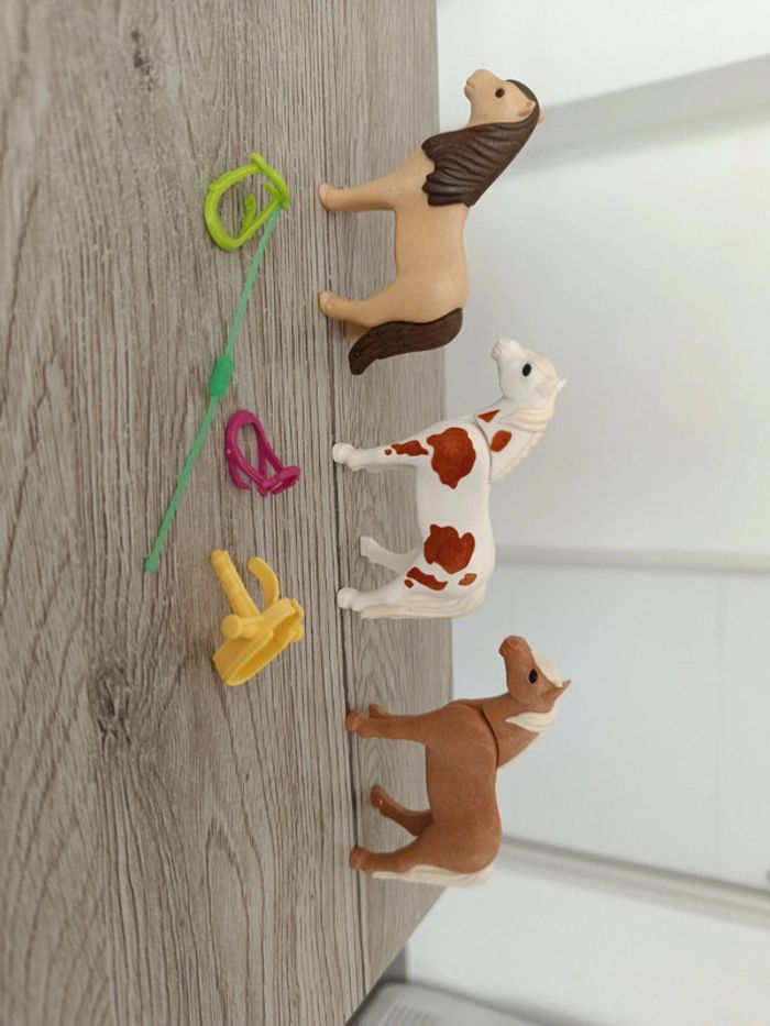 3 poulains playmobil cheval horses