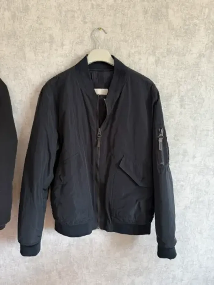 Bombers bleu Mango taille M matelassé à l’intérieur