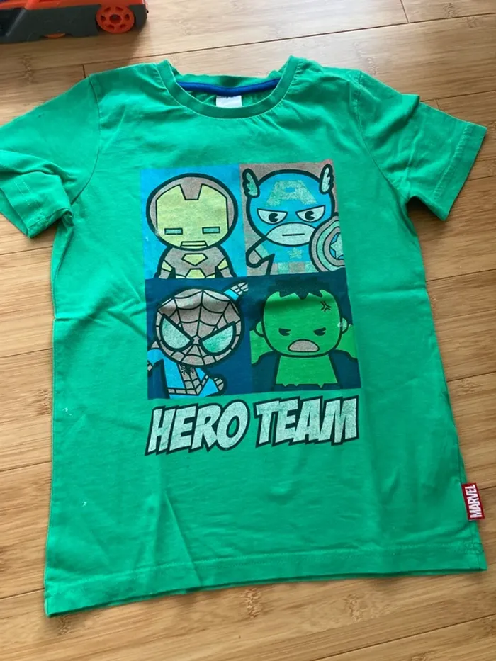 8 ans - Set de 3 t-shirt manches courtes - rouge, vert, bleu ciel palmier - photo numéro 5