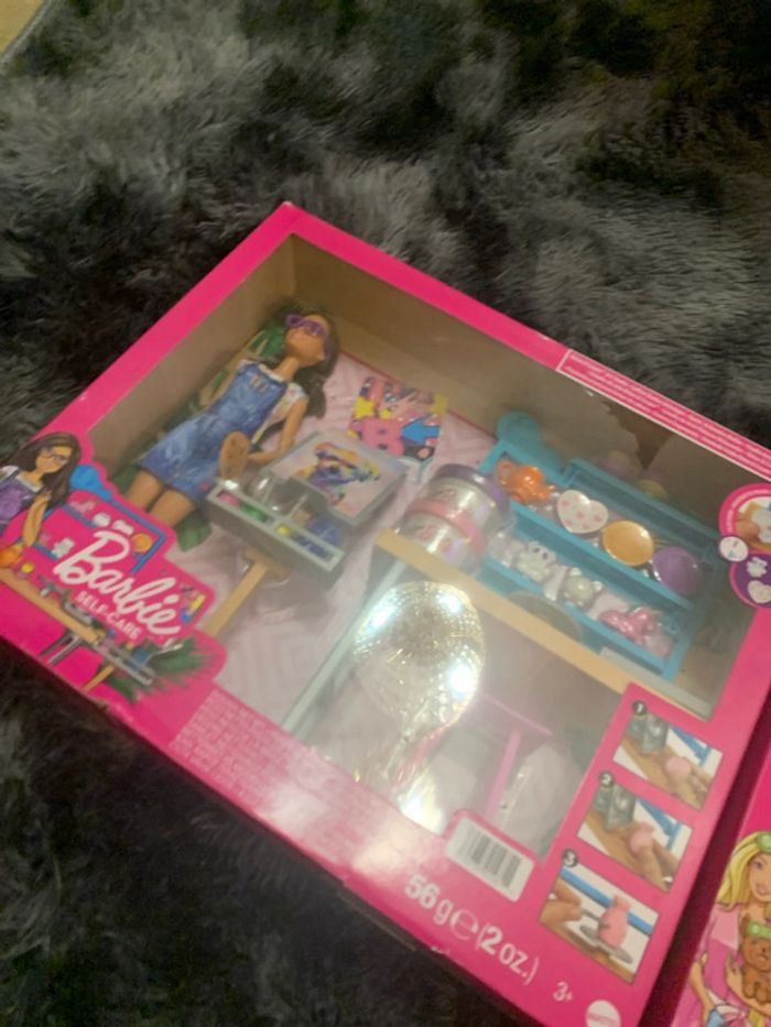 Deux. Coffrets Barbie. - photo numéro 2