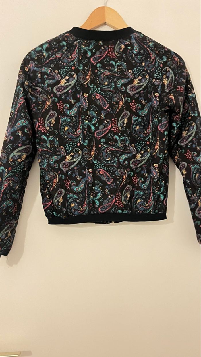 Veste ici et maintenant - photo numéro 2