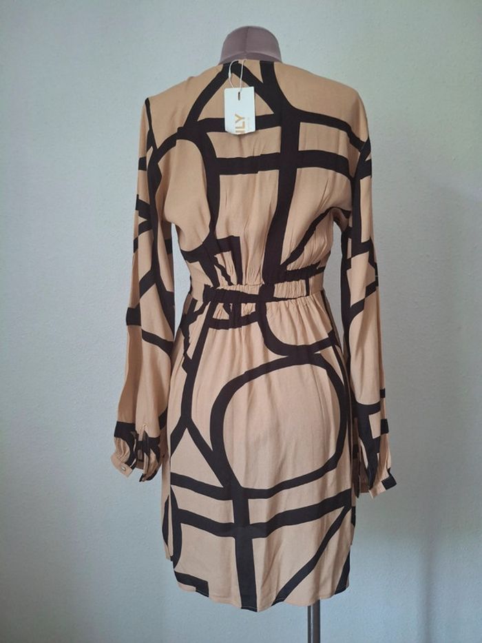 Robe Only S neuve - photo numéro 2