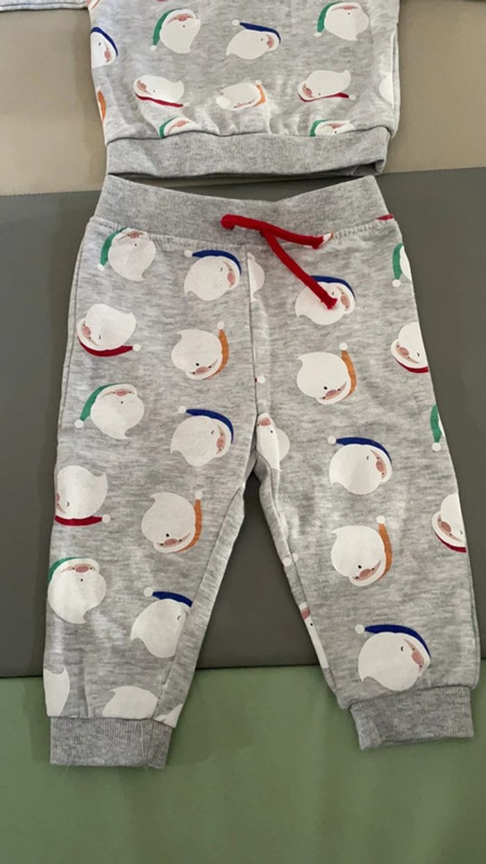 Ensemble de jogging 9-12 mois - photo numéro 2