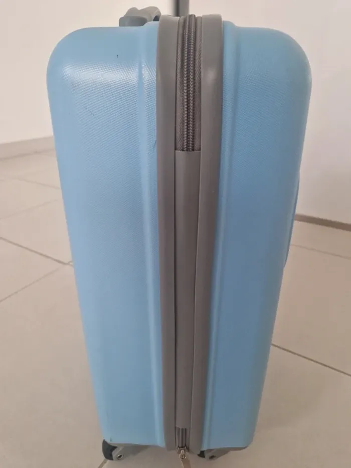 Valise de cabine rigide à roulette Stitch Disney bleu - photo numéro 4