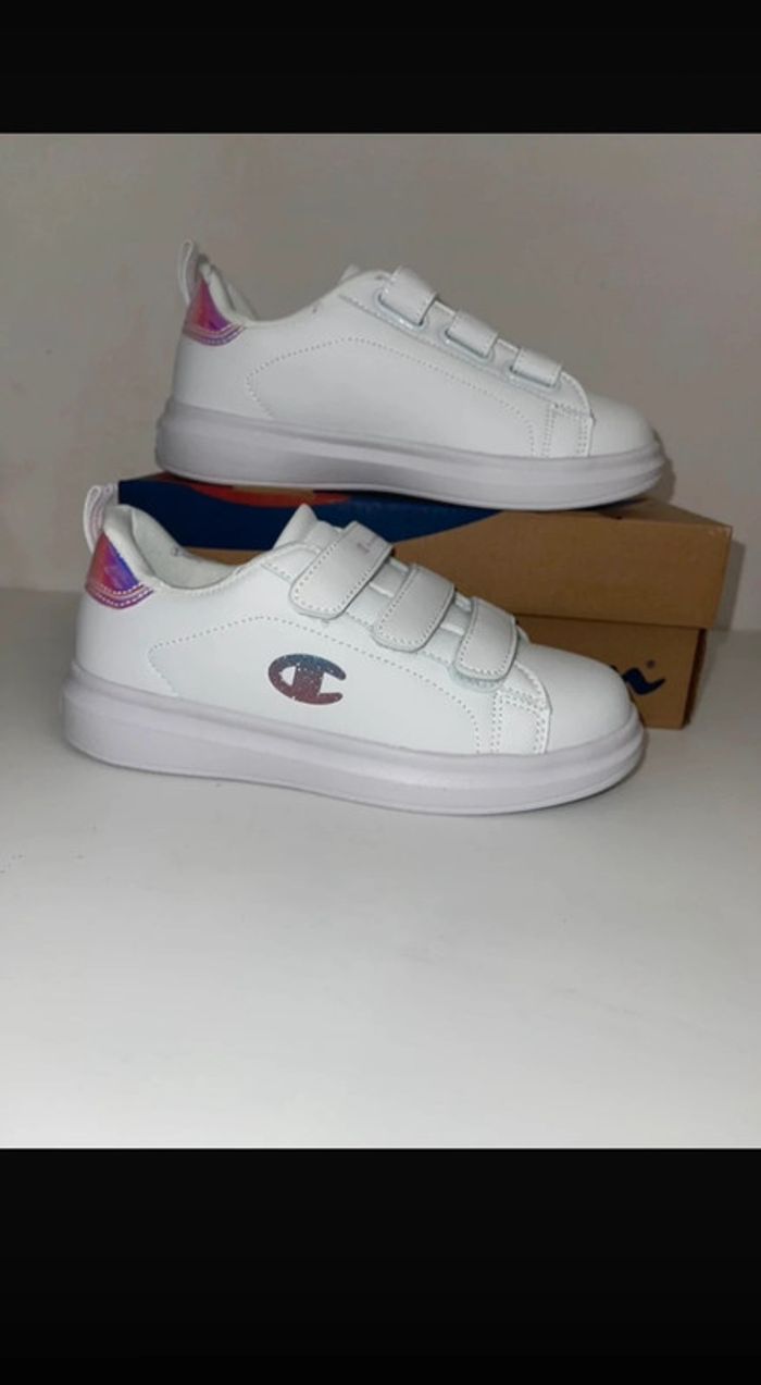 Baskets pour enfant de la marque Champion, neuf