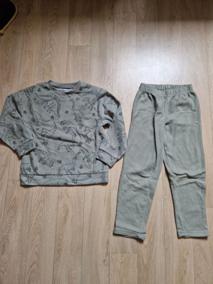 Lot 3 pyjamas chauds 5 ans - photo numéro 2