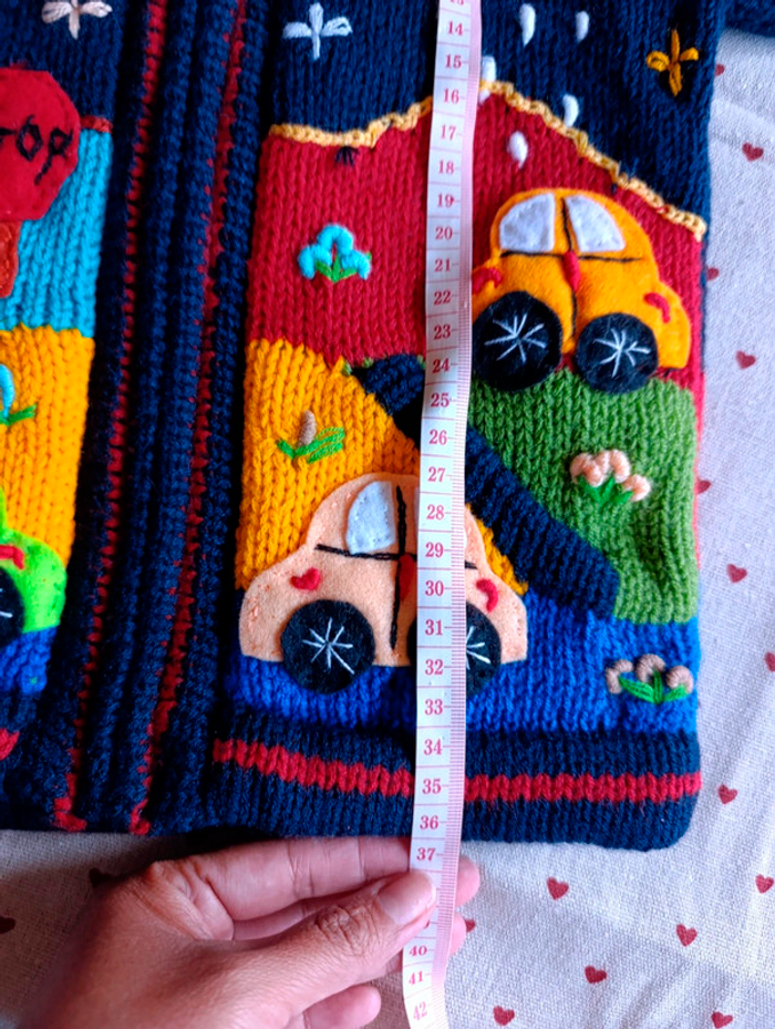 🌈 Handmade embroidered baby hoodie – 1 year old 🌞🚗 - photo numéro 3