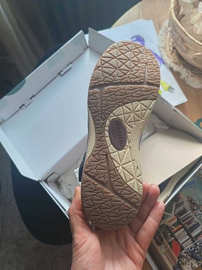 Paires de chaussures - photo numéro 2