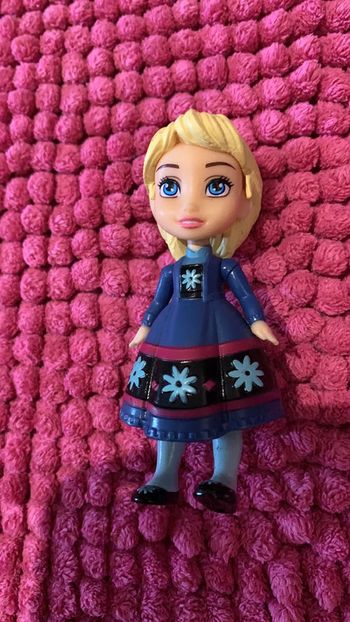 Figurine Disney princesse reine des neiges