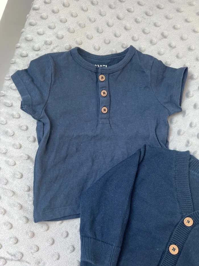 gilet et t-shirt bébé - photo numéro 2