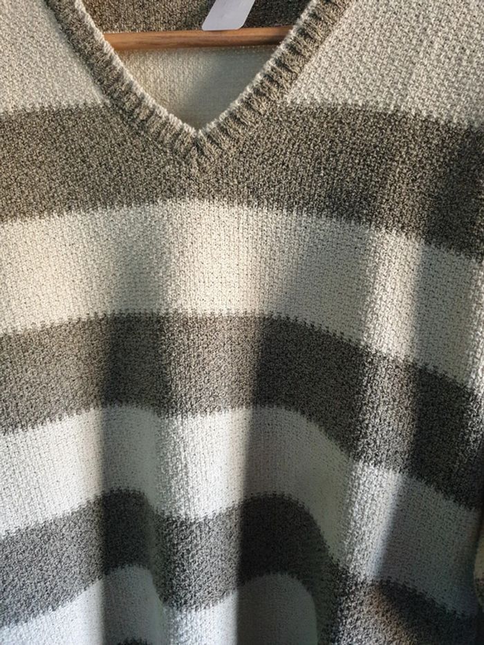 Pull homme beige/gris - photo numéro 2