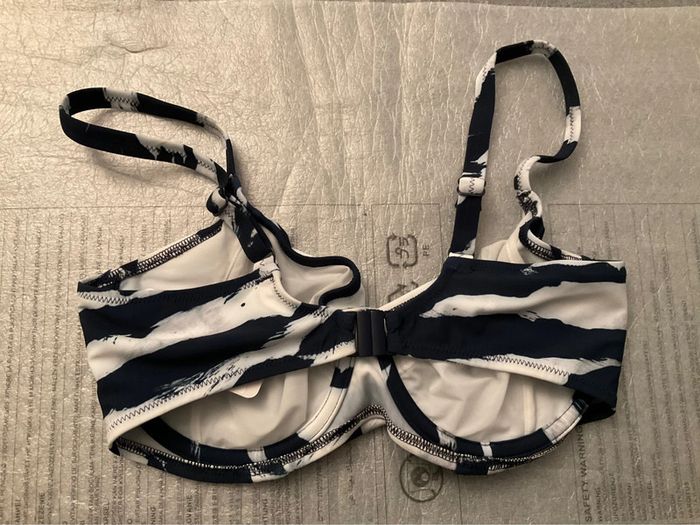 Haut maillot bleu et blanc Fantasie neuf - photo numéro 5