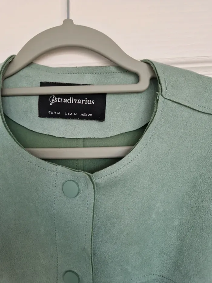 Veste verte stradivarius M - photo numéro 2