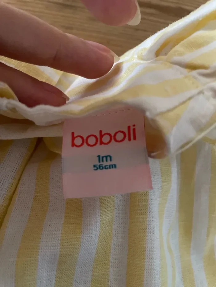 Superbe petite robe Boboli 1 mois - photo numéro 3