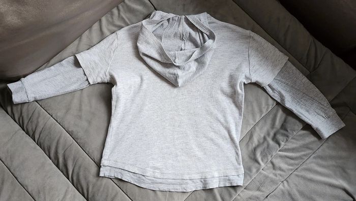 Tee shirt à capuche Zara - photo numéro 4