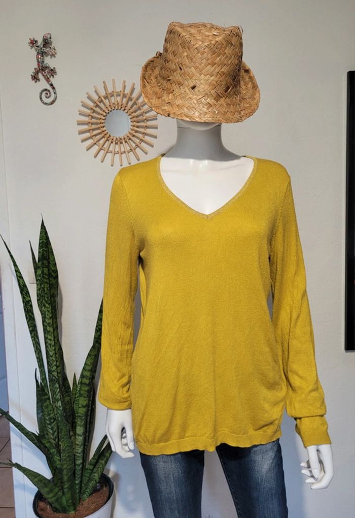 Petit pull col V