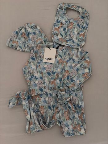 Pyjama KENZO KIDS / bonnet / bavoir 