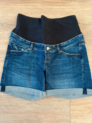Short maternité H&M