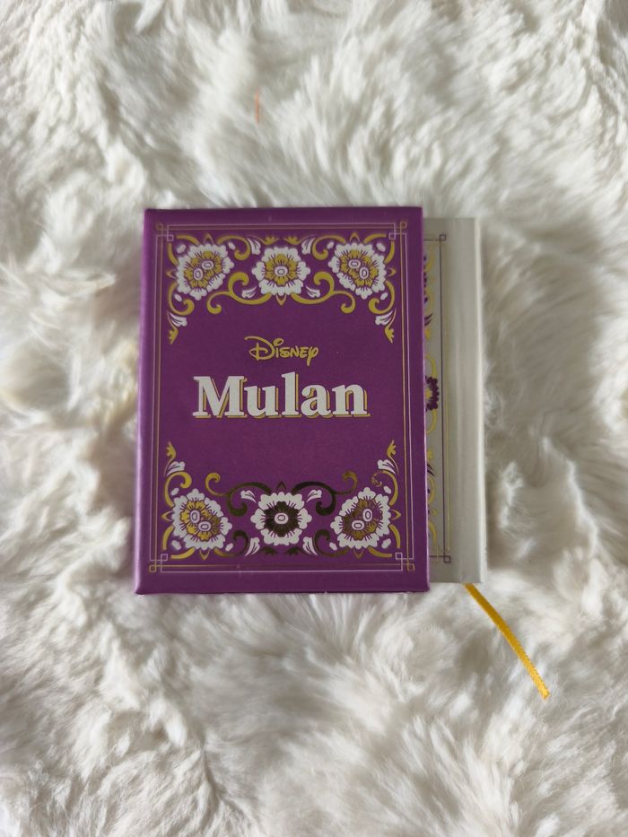 Mulan livre miniature Disney