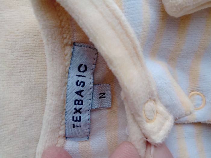 Lot de 2 pyjamas de naissance + 1 cadeau - photo numéro 3