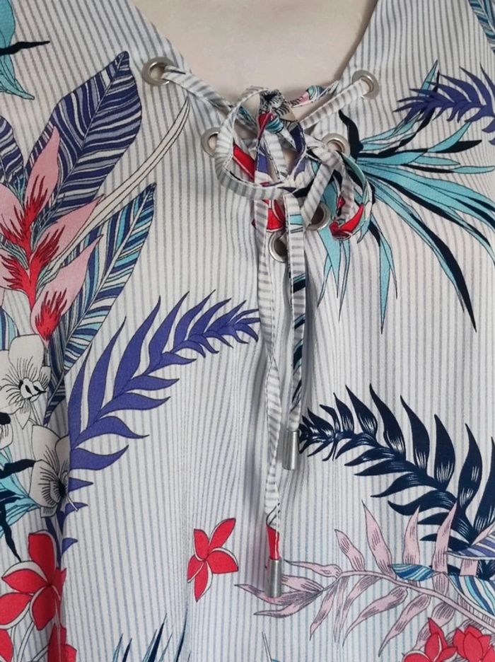 Robe été mi-longue droite fluide fleur exotique bleu rouge blanc / Urban by Gémo - 38/M à 40/L - photo numéro 10