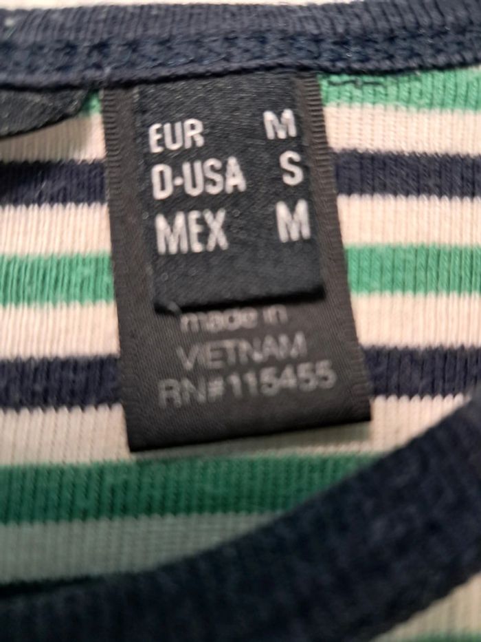 Tee-shirt taille 38 - photo numéro 2