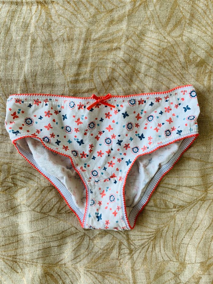 Lot de 4 culottes printanières en très bon état - photo numéro 4