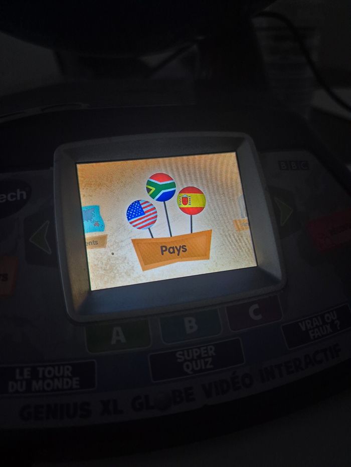 Globe terrestre interactif vidéo Vtech - photo numéro 4