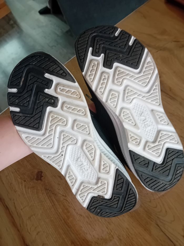 Baskets taille 36 - photo numéro 3