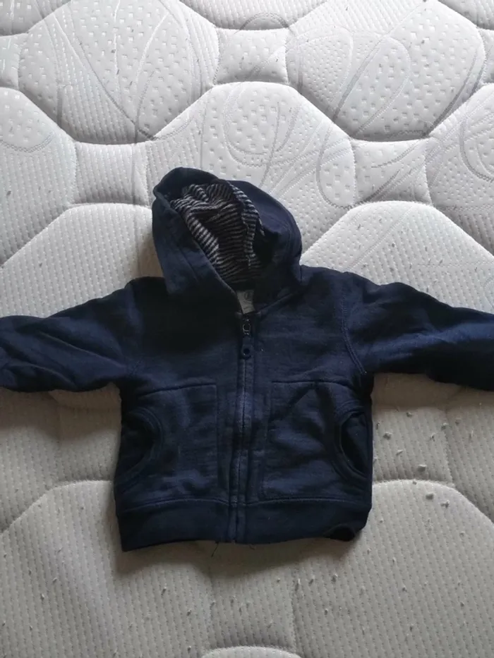 Lot de 2 Gilets Garçon 6 Mois - photo numéro 3