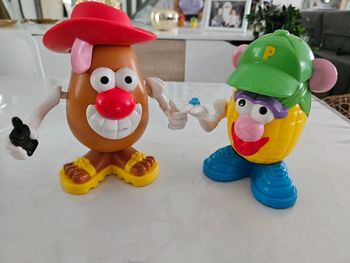 2 figure mr patate